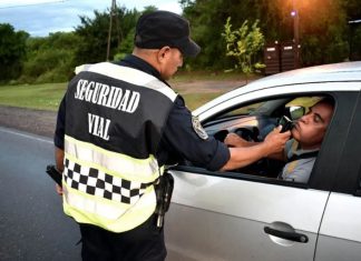 BORRACHOS ABSTENERSE