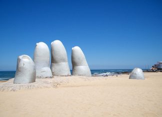 EL VERANO QUE MARCÓ EL FINAL DE LA CLASE MEDIA ARGENTINA