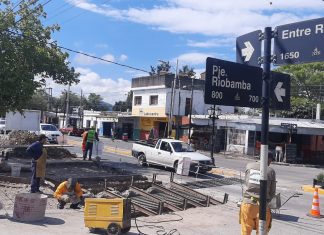 EL MUNICIPIO CAPITALINO EFECTÚA ARREGLOS DE CALZADAS EN DISTINTOS PUNTOS DE LA CIUDAD