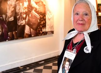 NORA CORTIÑAS: SÍMBOLO DE LA RESISTENCIA DE LAS MADRES Y DEFENSORA DE LA DEMOCRACIA