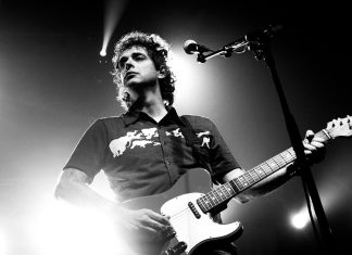 “DESPIERTAME, CUANDO PASE EL REGGAETON”