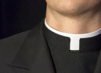 EL DÍA QUE LOS CURAS DEL COLEGIO SALESIANO ANOTABAN A QUIENES ENTRABAN A VER LA PELÍCULA “CAMILA”