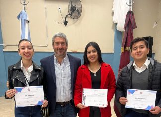 ENTREGAN CERTIFICADOS AL “CLUB DE CHICAS PROGRAMADORAS”