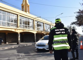 TRÁNSITO TRABAJA EN LA ZONA DEL TEMPLETE SAN CAYETANO POR EL COMIENZO DE LA NOVENA