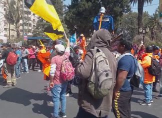 TRABAJADORES PROTESTARON CONTRA EL DESGUACE DE VIALIDAD PROVINCIAL