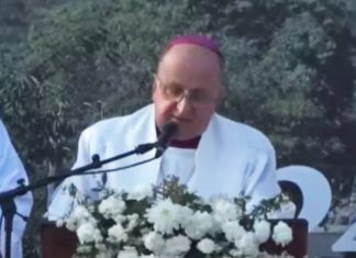 “NO SOBRECARGUEN A LOS POBRES CON SUS PELEAS”