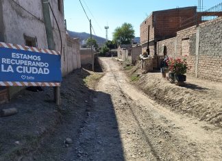 CONTINÚA EL ACONDICIONAMIENTO DEL CANAL TINKUNAKU EN BARRIO AUTÓDROMO