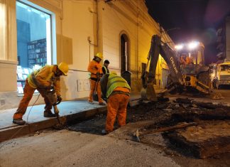 EJECUTARON ARREGLOS NOCTURNOS SOBRE LA CALLE ALVARADO AL 500