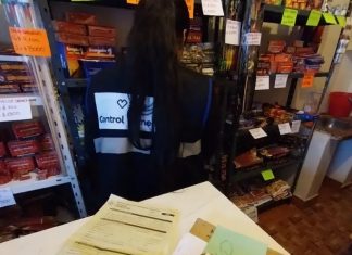 CONTROL DE PIROTECNIA: SE RELEVARON COMERCIOS Y DECOMISÓ MERCADERÍA DE AMBULANTES