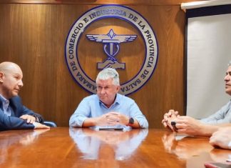 “EL COMERCIO FUE EL MÁS AFECTADO CON LA NUEVA POLÍTICA ECONÓMICA DEL GOBIERNO NACIONAL”