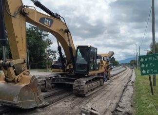 AVANZAN LAS OBRAS DE RECUPERACIÓN DE CALZADA EN LA AVDA. EX COMBATIENTES DE MALVINAS