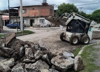 EJECUTAN LA REPAVIMENTACIÓN DE LA CALLE RÍO MOJOTORO DE VILLA LAVALLE