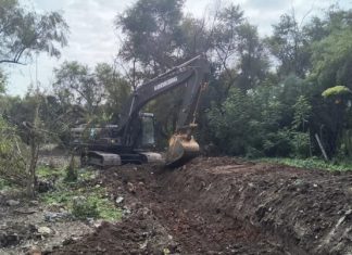 LA MUNICIPALIDAD REALIZA LA APERTURA DE UN CANAL PLUVIAL EN SAN FRANCISCO SOLANO