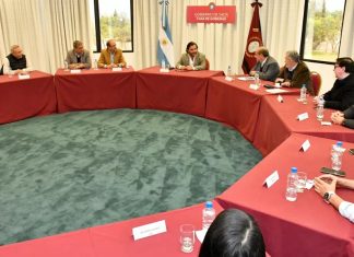 SÁENZ ANUNCIÓ A LOS GREMIOS QUE RETIRARÁ EL PROYECTO DE LEY DEL IPS