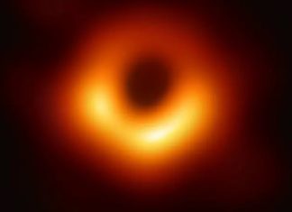 EL AGUJERO NEGRO SUPERMASIVO DE M87: UN GIGANTE CÓSMICO