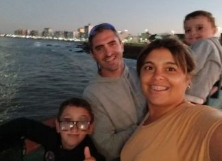 PSICÓPATA AHORCA A SU PAREJA CON UN CABLE DEL VELADOR, AHOGA A SUS HIJOS EN UNA ZANJA Y SE TIRA DEBAJO DE UN CAMIÓN