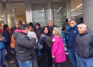 EMPLEADOS DE SANTANDER REALIZARON UN CESE DE ACTIVIDADES POR DESPIDOS SIN JUSTA CAUSA