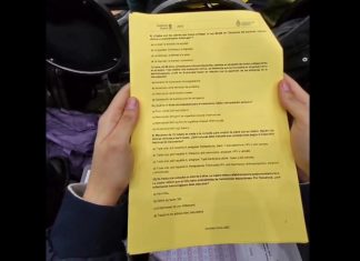 ASÍ COPIABA EL CRETINO ECUATORIANO EL EXAMEN DE MEDICINA EN UNA UNIVERSIDAD ARGENTINA