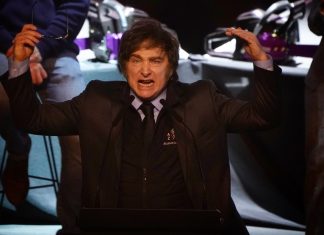 “ESTÁN MOLESTOS PORQUE LES ESTAMOS AFANANDO LOS CHOREOS”