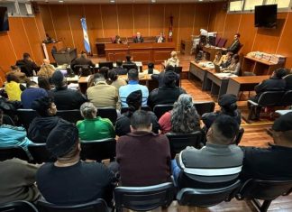 JUICIO UNIDAD CARCELARIA 1: LA HERMANA DE UN GUARDIACARCELES DIJO QUE LA OBLIGARON A TOMAR LICENCIA
