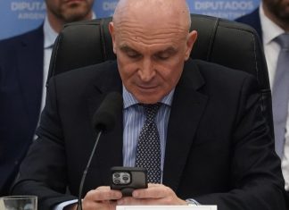 JOSÉ LUIS ESPERT RENUNCIÓ A LA COMISIÓN DE PRESUPUESTO DE DIPUTADOS