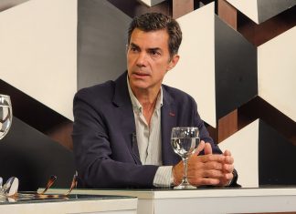 “EL PAÍS NECESITA OTRO RUMBO, UNO QUE MIRE AL INTERIOR Y NO SOLO AL PUERTO”