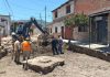 LA MUNICIPALIDAD RECONSTRUYE LA CALZADA EN LA CALLE RÍO SAN LORENZO