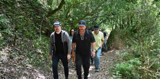 EL GOBERNADOR Y EL EMBAJADOR DE FRANCIA RECORDARON A LAS TURISTAS FRANCESAS Y A TODAS LAS VÍCTIMAS DE VIOLENCIA DE GÉNERO