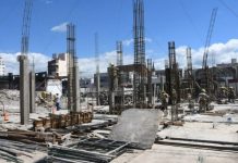 MERCADO SAN MIGUEL: AVANZA LA OBRA DE BASE DE HORMIGÓN SOBRE CALLE URQUIZA