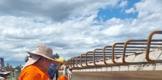 AVANZA LA CONSTRUCCIÓN DEL PUENTE SOBRE EL RÍO VAQUEROS
