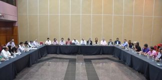 GOBIERNO Y GREMIOS ABRIERON UNA INSTANCIA DE REVISIÓN PARITARIA