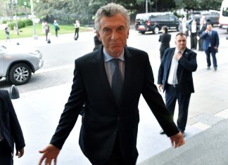 MILANESAS CON GUSTO A POCO: MACRI SE QUEJÓ DE LA SALIDA DE FRANCOS Y FUE MUY CRÍTICO CON ADORNI