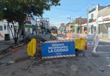 CORTE TOTAL DE EMERGENCIA EN AV. JUJUY POR DAÑOS PROVOCADOS POR UNA PÉRDIDA DE AGUAS DEL NORTE