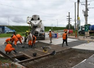 MÁS SEGURIDAD Y MEJOR DRENAJE: COLOCARON LA NUEVA REJA PLUVIAL EN LA RUTA 51
