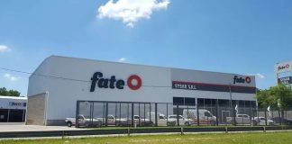 CERRÓ LA EMBLEMÁTICA FÁBRICA DE NEUMÁTICOS FATE: MÁS DE 900 TRABAJADORES EN LA CALLE