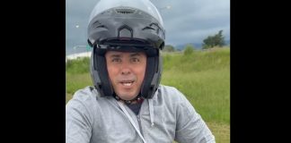 QUISO “BOXEAR” AL INTENDENTE PORQUE LE PIDIÓ QUE SE BAJARA DE LA CICLOVÍA EN SU MOTO