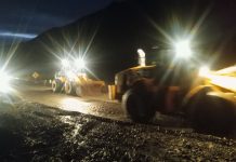 TRÁNSITO POR MEDIA CLAZADA EN LA RN 51