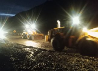 TRÁNSITO POR MEDIA CLAZADA EN LA RN 51