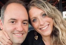 ADORNI: “VENGO A DESLOMARME”