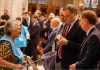 PAPELONES DE LOS POLÍTICOS DURANTE LA MISA DE HOMENAJE AL PAPA FRANCISCO