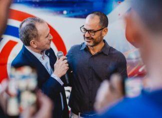 EMILIANO DURAND RECIBIÓ AL EMBAJADOR DE EE.UU. Y DIALOGARON SOBRE EL MODELO EMPRENDEDOR DE LA CIUDAD