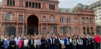 HISTÓRICO: INTENDENTES DE TODO EL PAÍS MARCHARON POR LA ASFIXIA FINANCIERA A MUNICIPIOS