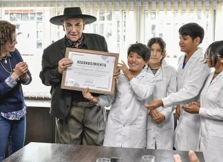 EL GOBIERNO PROVINCIAL Y EL “CHAQUEÑO” PALAVECINO ACUERDAN UNA COOPERACIÓN INTEGRAL PARA FORTALECER LA EDUCACIÓN EN EL NORTE