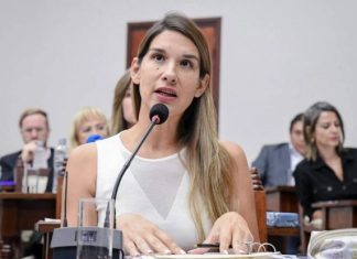 PARA MALVINA GARECA LA SUSPENSIÓN DE CASASOLA “ES COMO HABERLE ACEPTADO LA RENUNCIA”