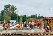 AVANZAN LAS OBRAS EN EL PUENTE SOBRE EL RÍO VAQUEROS