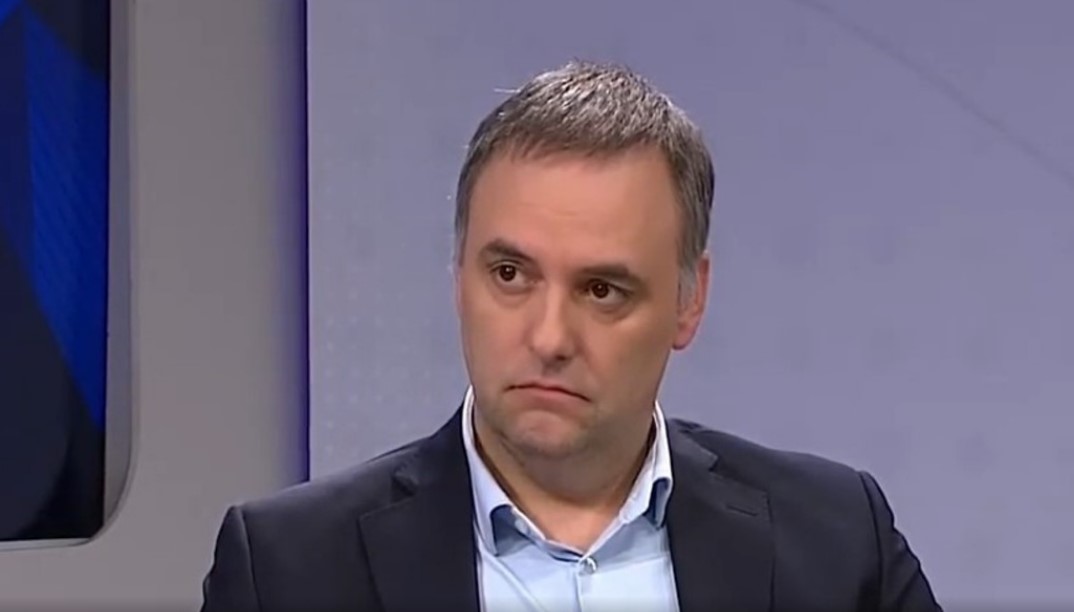 ADORNI-CLARIN