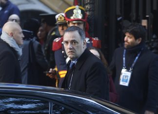 EN EL “DÍA NACIONAL DEL BOLUDO” ADORNI INCLUYÓ EN SU RENUNCIA UNA LARGA LISTA DE DELITOS QUE NADIE LE HABÍA ATRIBUIDO