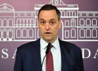 QUÉ CAUSAS JUDICIALES INVOLUCRAN A MANUEL ADORNI Y EN QUÉ ESTADO SE ENCUENTRAN