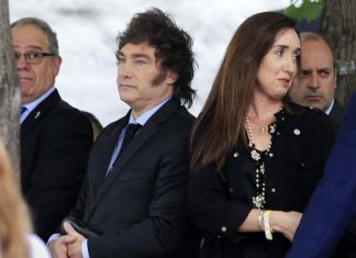 LA GUERRA FRÍA ENTRE MILEI Y VILLARRUEL MOSTRÓ SU PEOR CARA EN EL ACTO DEL DIA DE LA BANDERA