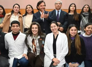 SÁENZ ANUNCIÓ BECAS PARA ESTUDIANTES DE MEDICINA Y UNA INVERSIÓN DE $2 MIL MILLONES PARA FORTALECER LAS ESCUELAS TÉCNICAS